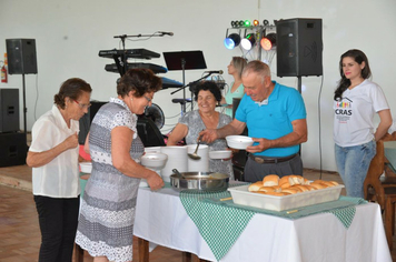 Foto - reveillon da Terceira Idade