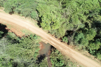 Foto - Administração dá início a trâmites para reformar ponte do Tabuão em Linha Cambará