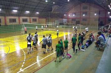 Foto - Amigos do Vôlei é campeão municipal