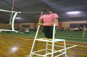 Foto - Amigos do Vôlei é campeão municipal