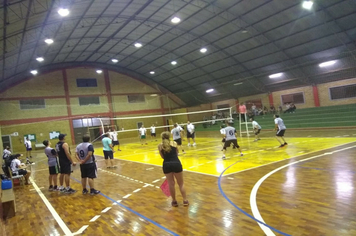 Foto - Amigos do Vôlei é campeão municipal