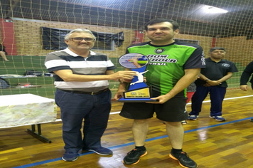 Foto - Amigos do Vôlei é campeão municipal