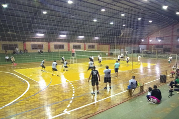 Foto - Amigos do Vôlei é campeão municipal