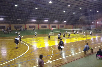 Foto - Amigos do Vôlei é campeão municipal