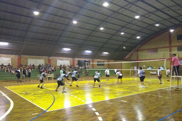 Foto - Amigos do Vôlei é campeão municipal