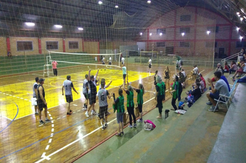 Foto - Amigos do Vôlei é campeão municipal