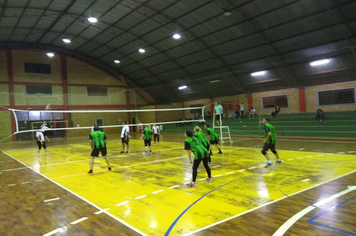 Foto - Amigos do Vôlei é campeão municipal