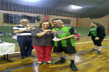 Foto - Amigos do Vôlei é campeão municipal