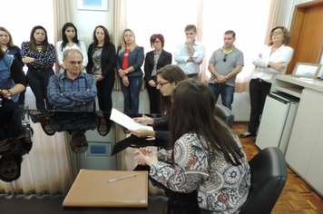 Foto - Assinada a escritura de aquisição de terreno para implantação de cemitério e nova área industrial