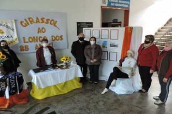 Foto - Ato de abertura da Semana da Pátria homenageia pracinhas e Grupo Girassol
