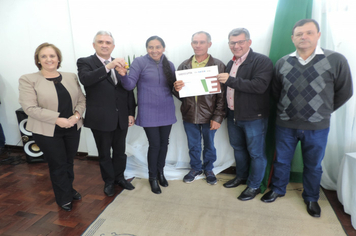 Foto - Ato marca entrega de 34 casas aos beneficiários do loteamento Caminho das Palmeiras