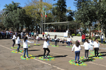 Foto - Ato oficial marca abertura da programação da Semana da Pátria em Pejuçara