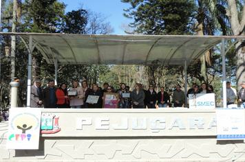 Foto - Ato oficial marca abertura da programação da Semana da Pátria em Pejuçara