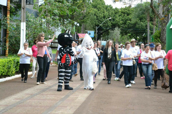 Foto - Caminhada do Grupo de Oncológicos na Expoijui