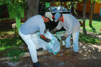 Foto - CAMPANHA CONTRA DENGUE