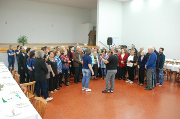 Foto - Celebração à vida e as amizades no almoço dos Idosos de Pejuçara