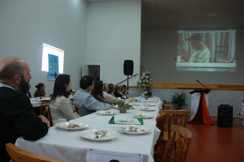 Foto - Celebração à vida e as amizades no almoço dos Idosos de Pejuçara