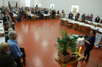 Foto - Celebração à vida e as amizades no almoço dos Idosos de Pejuçara
