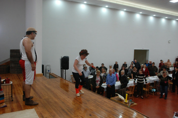 Foto - Celebração à vida e as amizades no almoço dos Idosos de Pejuçara