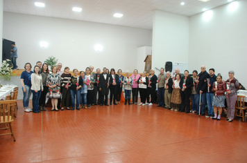 Foto - Celebração à vida e as amizades no almoço dos Idosos de Pejuçara