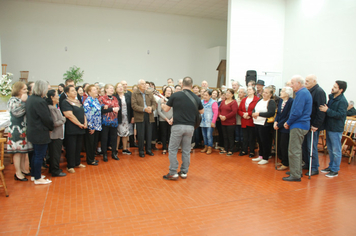 Foto - Celebração à vida e as amizades no almoço dos Idosos de Pejuçara