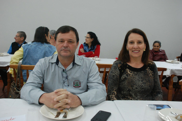 Foto - Celebração à vida e as amizades no almoço dos Idosos de Pejuçara