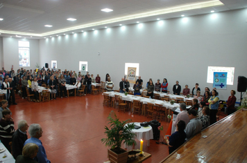 Foto - Celebração à vida e as amizades no almoço dos Idosos de Pejuçara