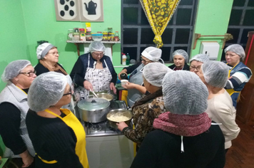 Foto - Cepib conclui oficina de panquecas gourmet com um brinde ao aprendizado