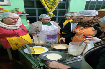 Foto - Cepib conclui oficina de panquecas gourmet com um brinde ao aprendizado