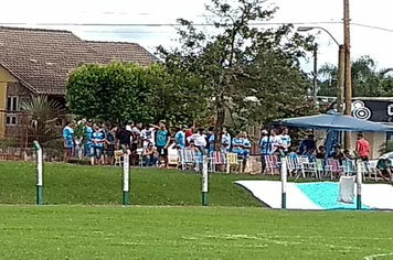 Foto - Chuva de gols na primeira rodada do  municipal de futebol