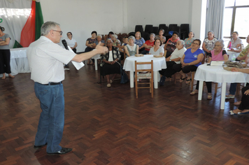 Foto - CRAS reúne idosos para comemorar os aniversários do segundo semestre de 2019