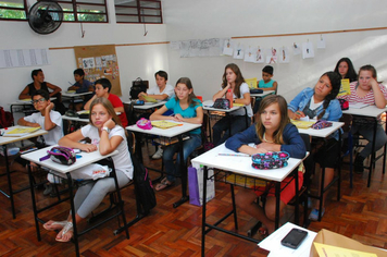 Foto - DENGUE: visita nas Escolas