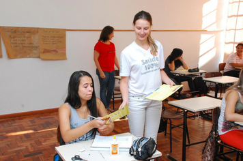 Foto - DENGUE: visita nas Escolas