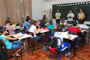 Foto - DENGUE: visita nas Escolas