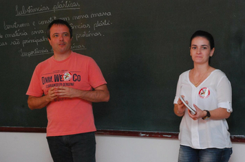 Foto - DENGUE: visita nas Escolas