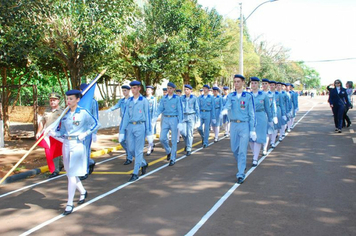 Foto - DESFILE CÍVICO 2015