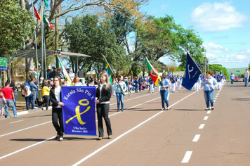 Foto - DESFILE CÍVICO 2015