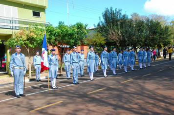 Foto - DESFILE CÍVICO 2015