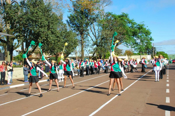 Foto - DESFILE CÍVICO 2015