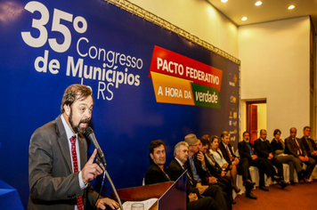 Foto - DIRETORIA DA FAMURS E 35º CONGRESSO PORTO ALEGRE