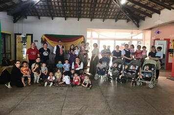 Foto - Emei Maria Schuster abre programação da Semana Farroupilha