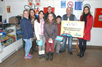 Foto - Entrega das Placas de Educação Ecológica