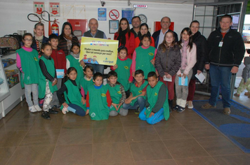 Foto - Entrega das Placas de Educação Ecológica