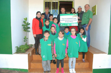 Foto - Entrega das Placas de Educação Ecológica