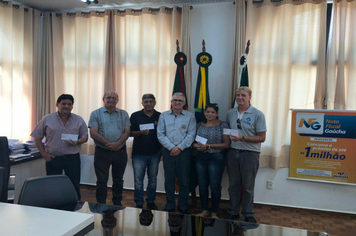 Foto - Entrega de prêmios do Programa Nota Fiscal Gaúcha