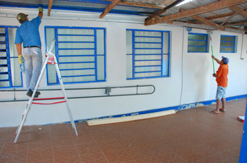 Foto - ESCOLA MUNICIPAL pintura e quadra esportiva