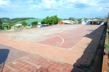 Foto - ESCOLA MUNICIPAL pintura e quadra esportiva