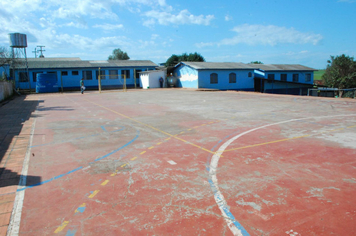 Foto - ESCOLA MUNICIPAL pintura e quadra esportiva