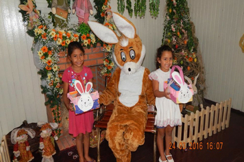 Foto - ESCOLAS NA SEMANA SANTA