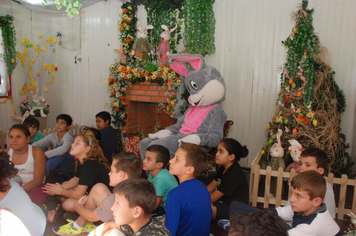 Foto - ESCOLAS NA SEMANA SANTA